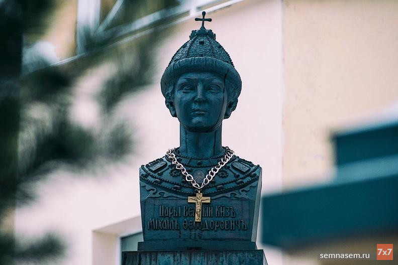В Костроме воссоздадут памятник Романову и Сусанину XIX века. Мнение жителей при этом не учитывалось