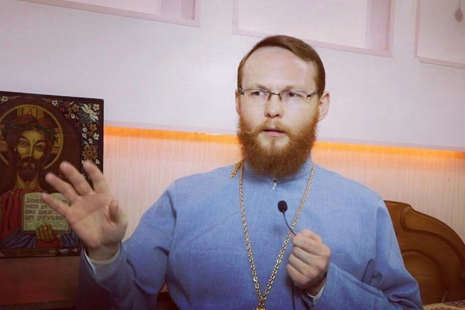 Поддержавший Навального священник из Ульяновска уехал из России из-за травли