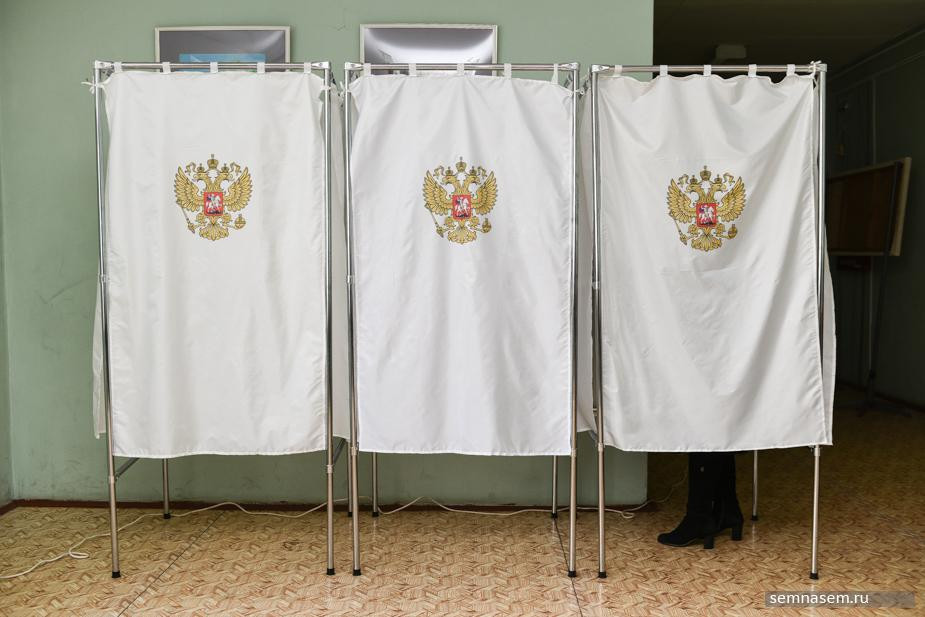 Депутаты Печорского района Псковской области отложили выборы главы района из-за коронавируса