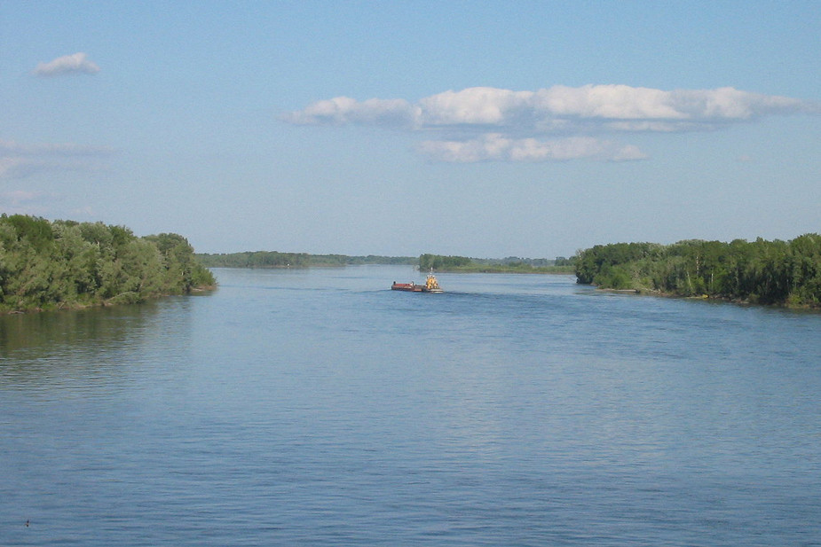 РАН засекретит данные об ущербе от техногенной аварии на реке Оби в ХМАО
