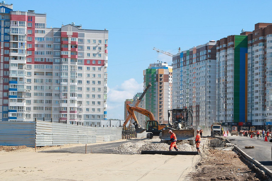 Жители Брянска попросили губернатора запретить строительство 24-этажного дома вместо школы и стадиона