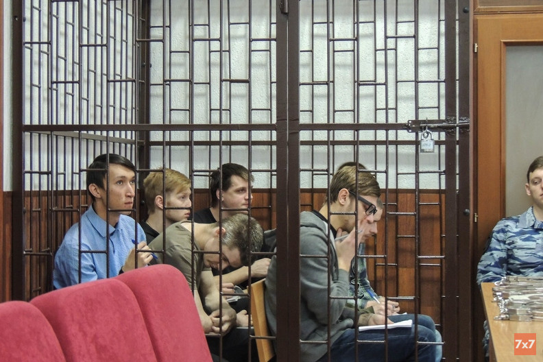 Подсудимые по делу "Сети"* во время допроса Филинкова