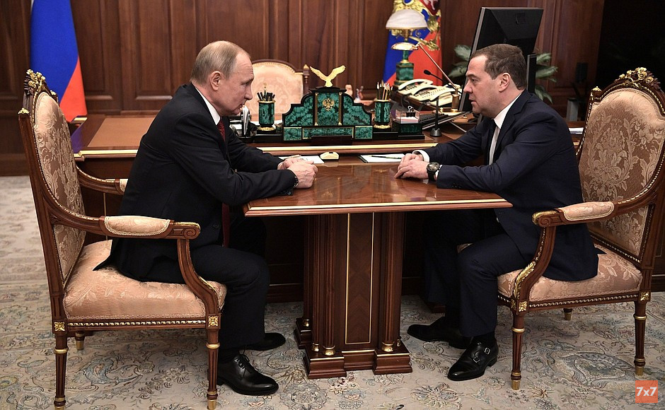 «Неужели теперь и Мединского уберут?» Рунет отреагировал на отставку правительства Дмитрия Медведева 