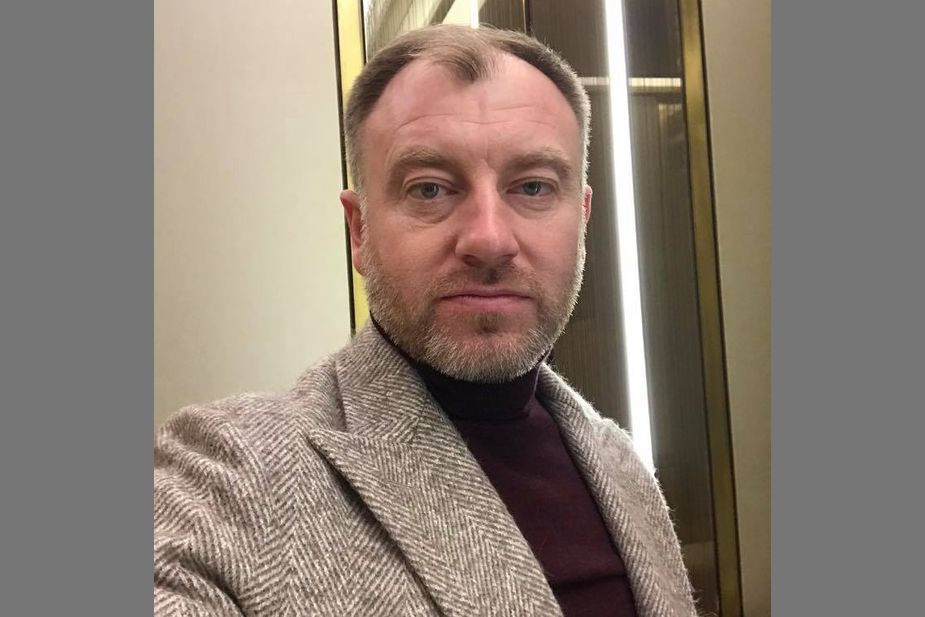 Сити-менеджер Янтарного в Калининградской области уехал из России после обвинений в сокрытии доходов
