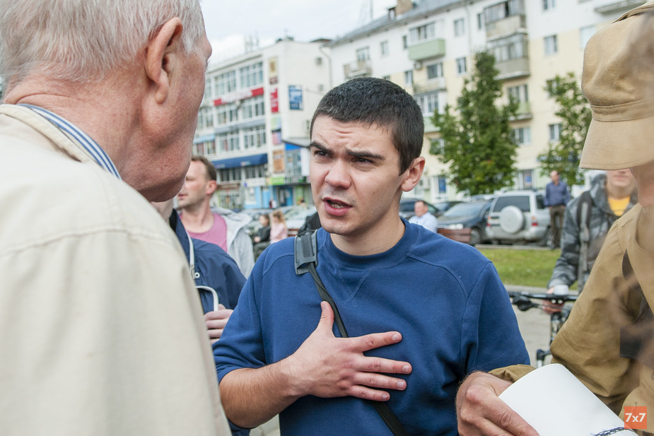 Костромского активиста допросили в качестве свидетеля по новому делу против Алексея Навального