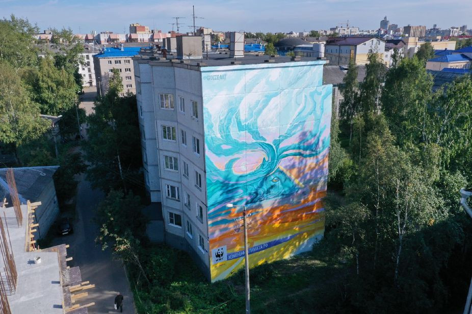 В Архангельске экоактивисты создали гигантское граффити на тему изменения климата

